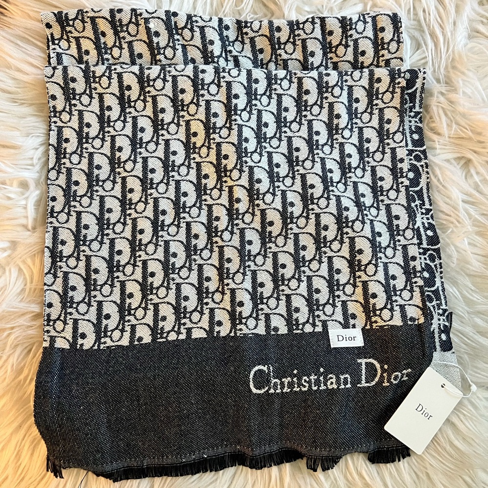 Oblique Bleu Marine Scarf New!